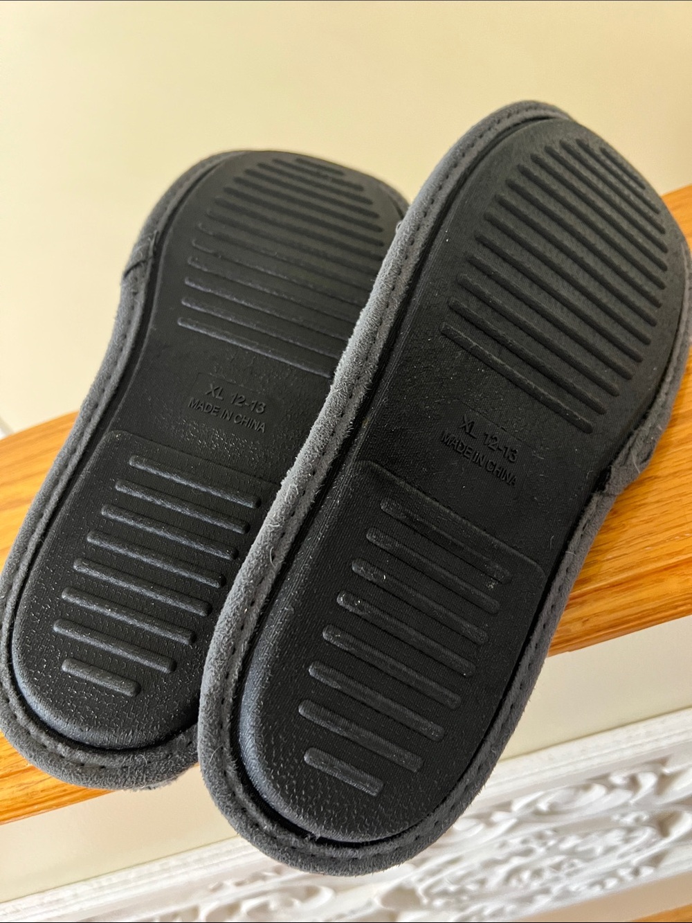 Slippers NWT - Picture 3 of 5